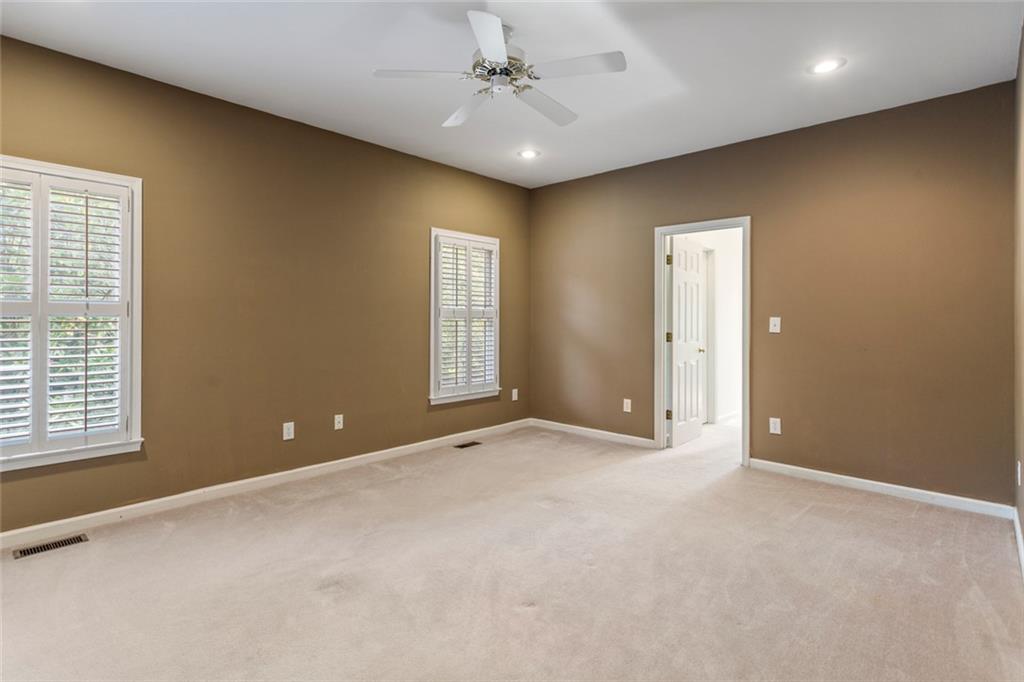 508 Holly Creek Dr Property Photo 13