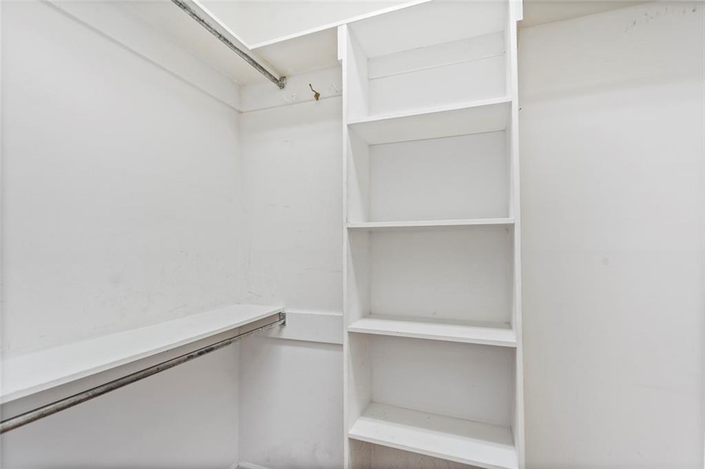 508 Holly Creek Dr Property Photo 18