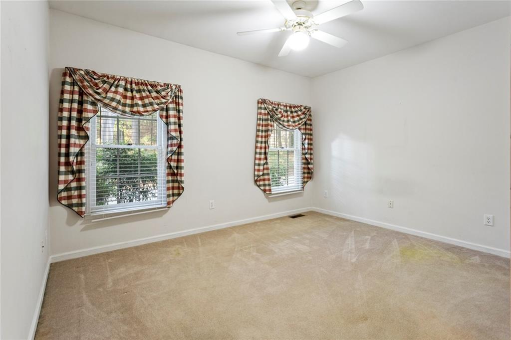 508 Holly Creek Dr Property Photo 24