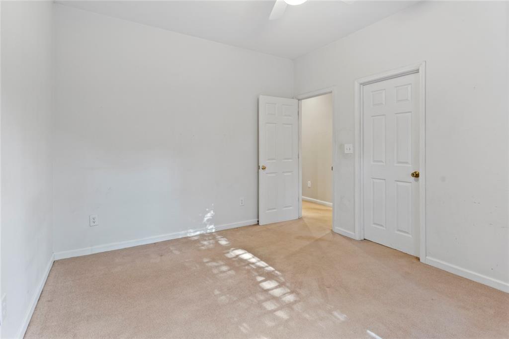 508 Holly Creek Dr Property Photo 27
