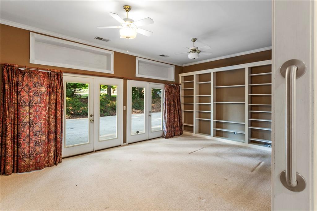 508 Holly Creek Dr Property Photo 31