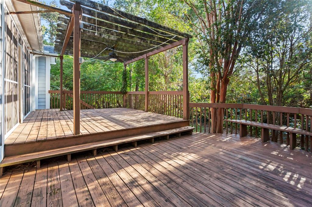 508 Holly Creek Dr Property Photo 37
