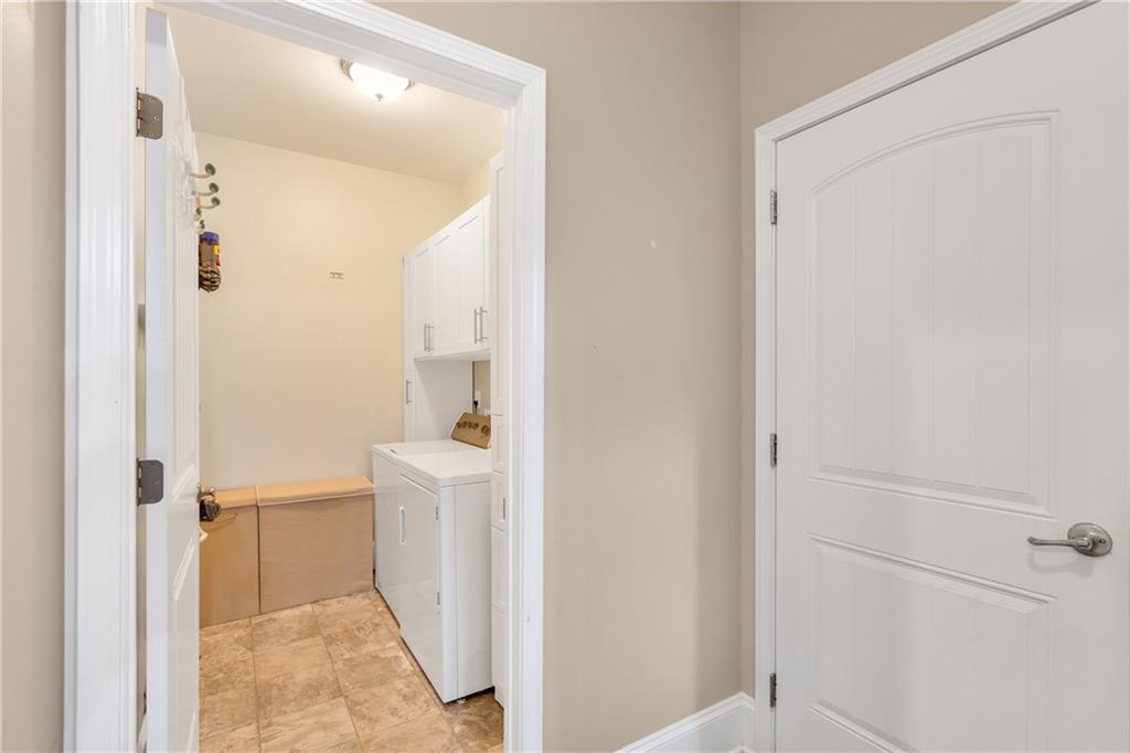 145 Burberry Dr Property Photo 7