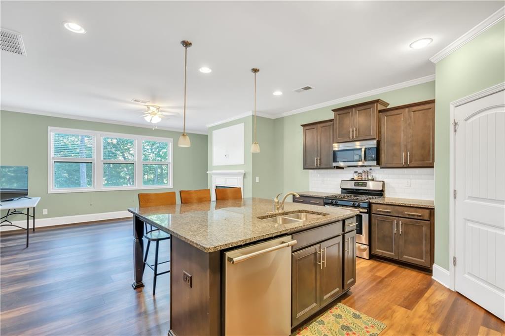 145 Burberry Dr Property Photo 8