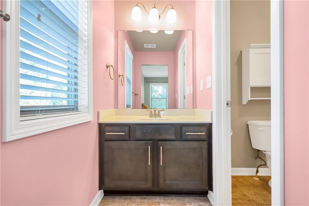 145 Burberry Dr Property Photo 24
