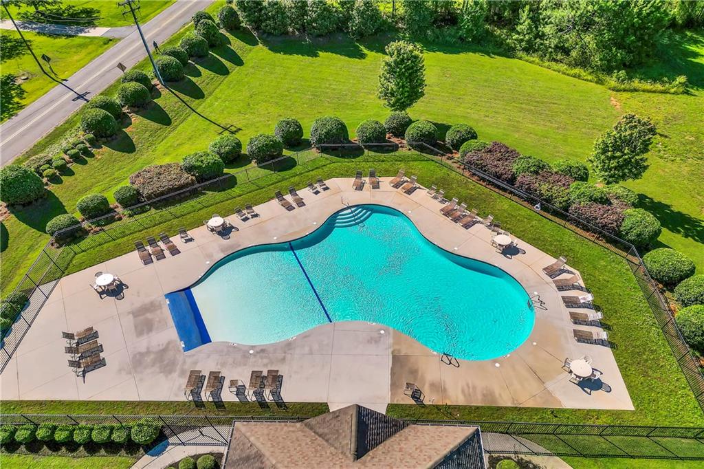 145 Burberry Dr Property Photo 38