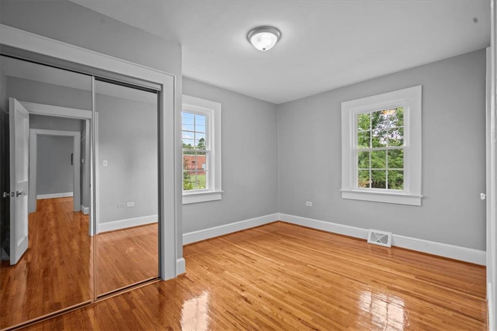 109 Watkins St Property Photo 10