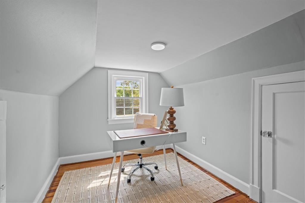 109 Watkins St Property Photo 23