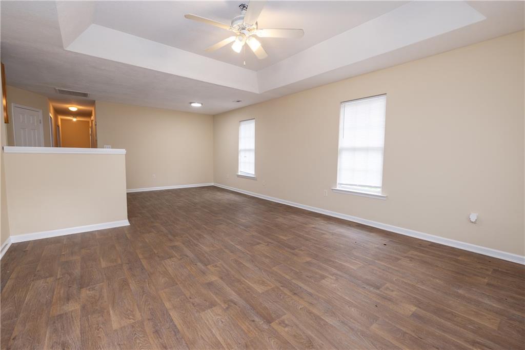 268 Cedar Rdg Property Photo 3
