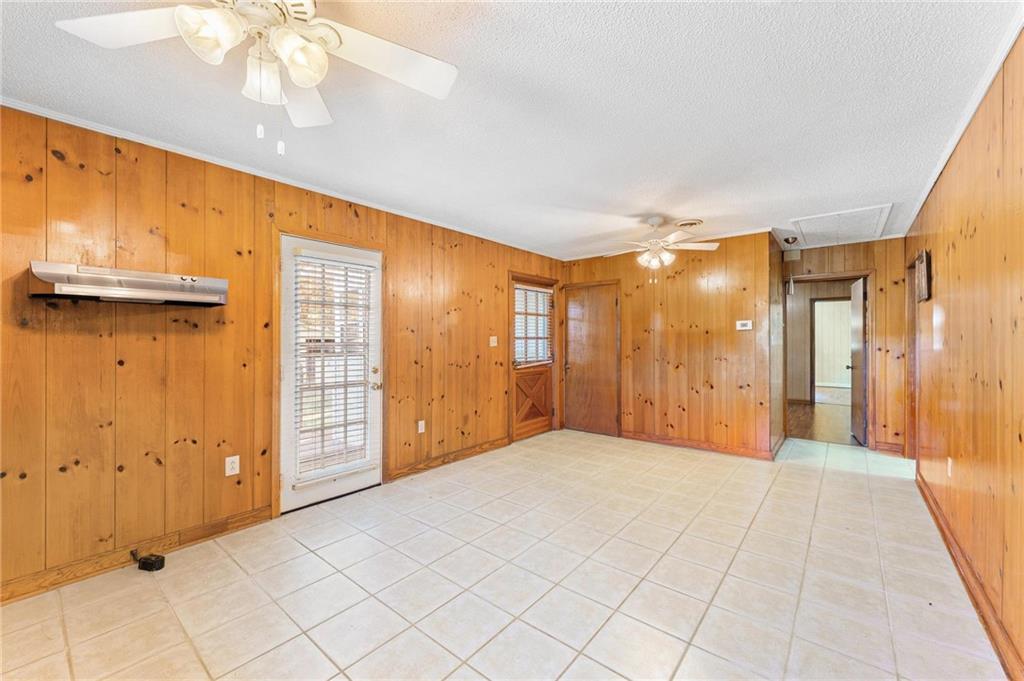 320 Jaira Dr Property Photo 7