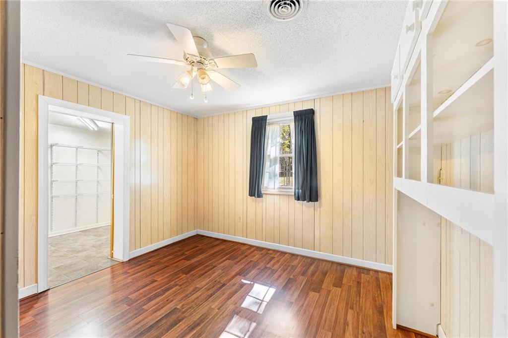 320 Jaira Dr Property Photo 11