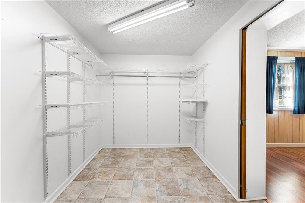 320 Jaira Dr Property Photo 13