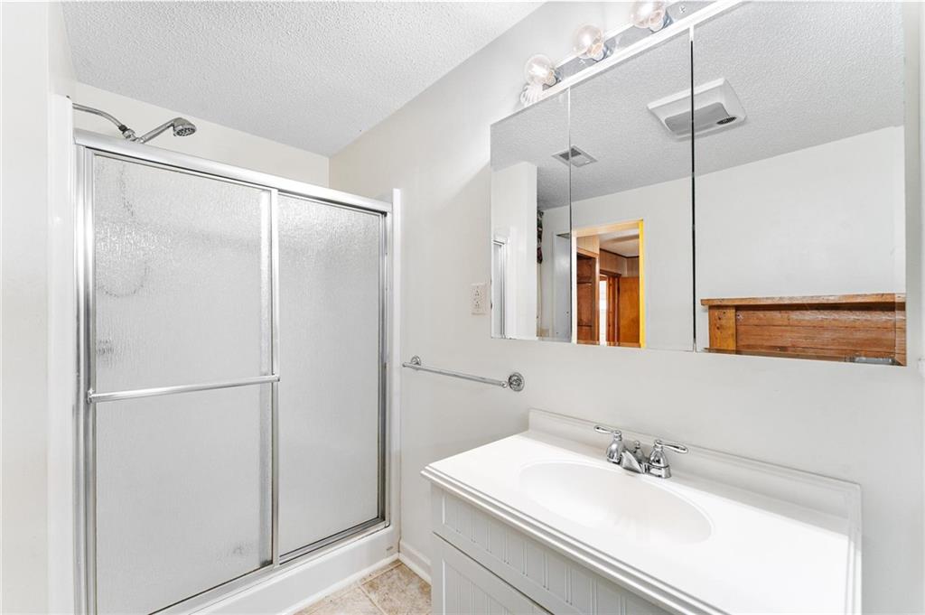 320 Jaira Dr Property Photo 14