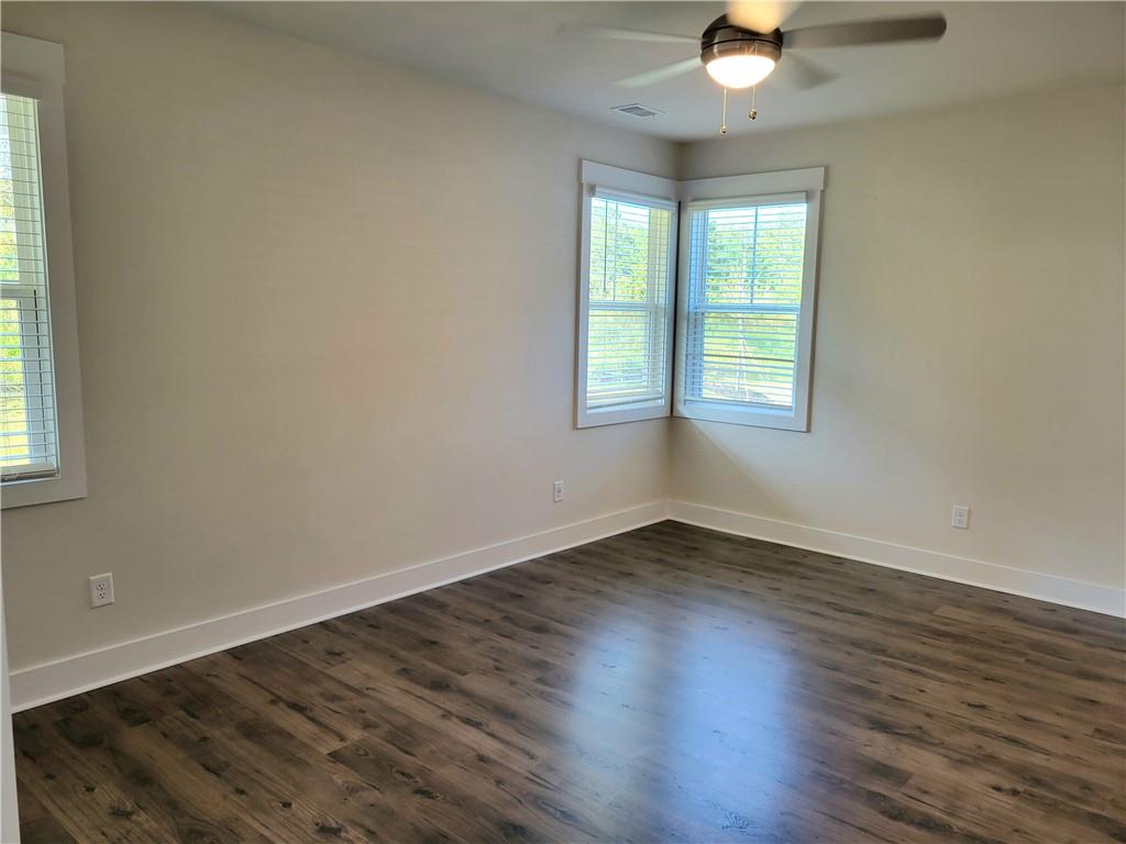 156 Laurel Oak Dr Property Photo 5