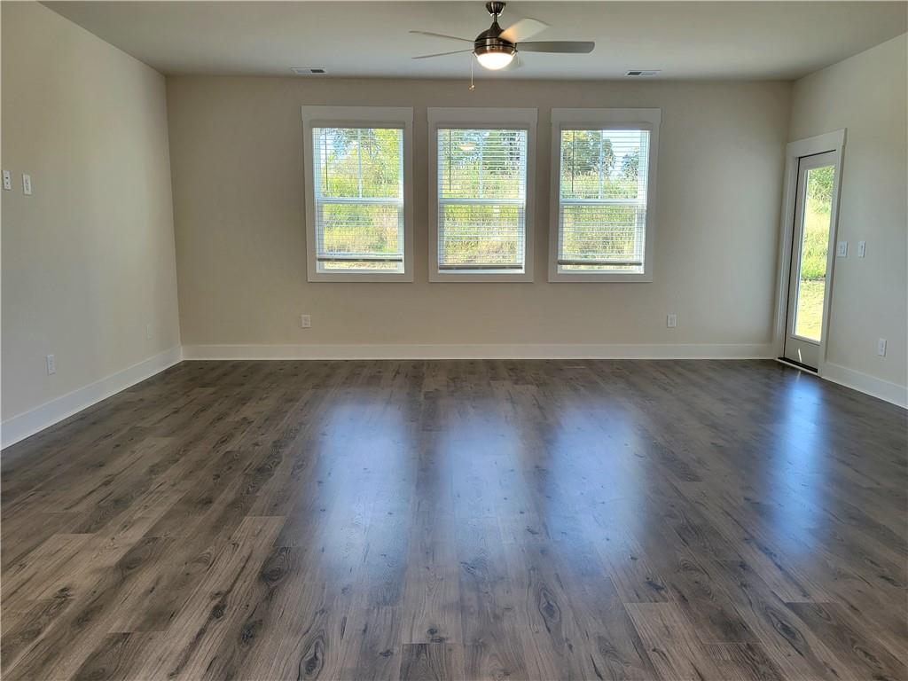 156 Laurel Oak Dr Property Photo 16