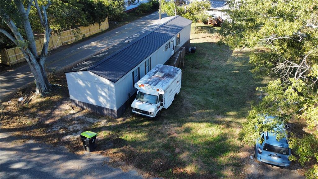 100 Q St Property Photo