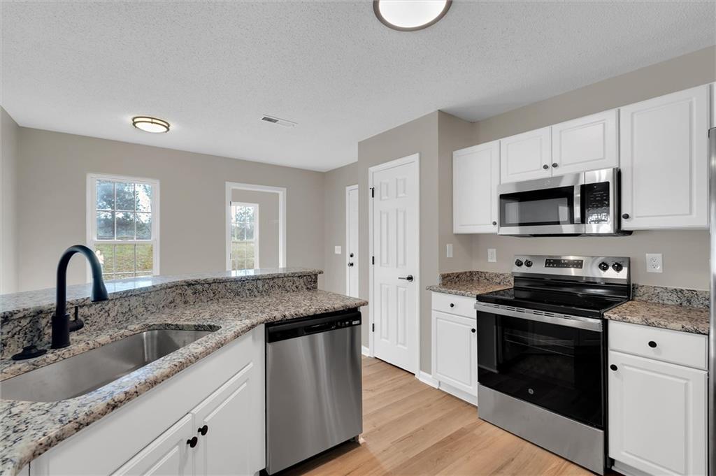 107 Grindstone Way Property Photo 16