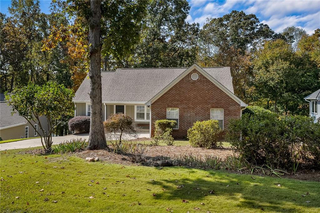 107 Briar Ct Property Photo 1