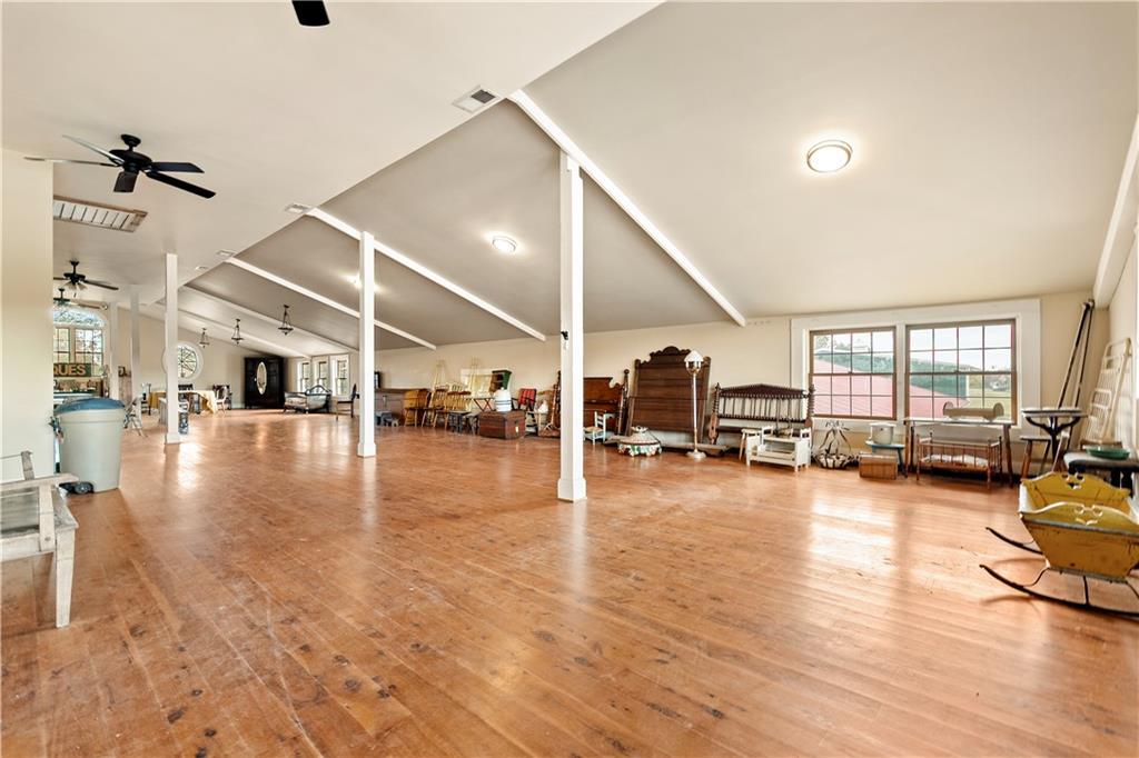 715 Melton Rd Property Photo 10