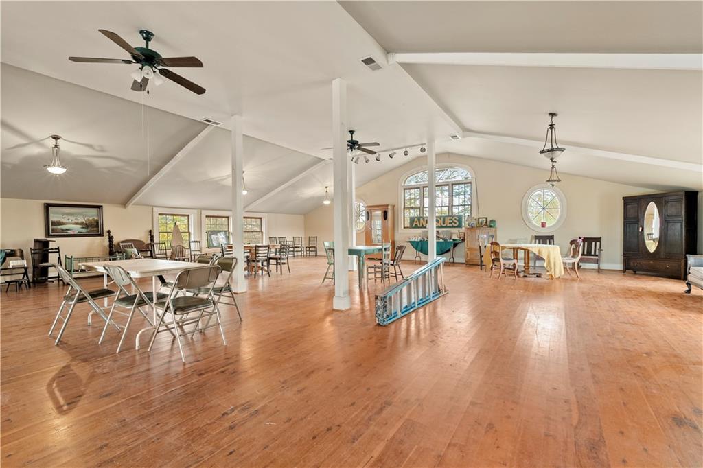 715 Melton Rd Property Photo 12