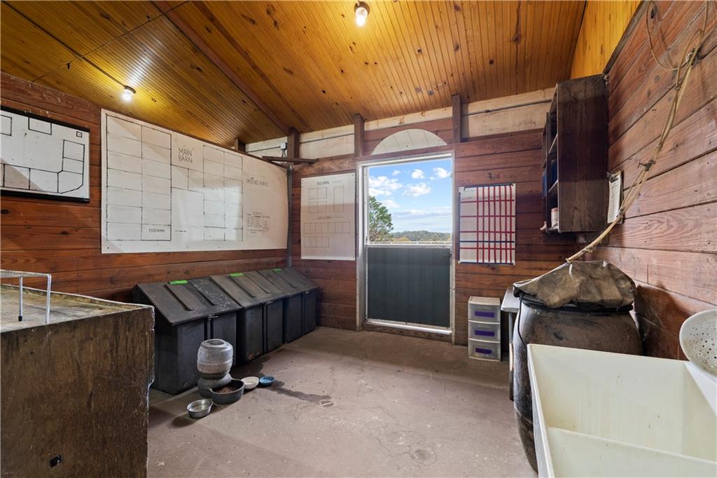 715 Melton Rd Property Photo 22