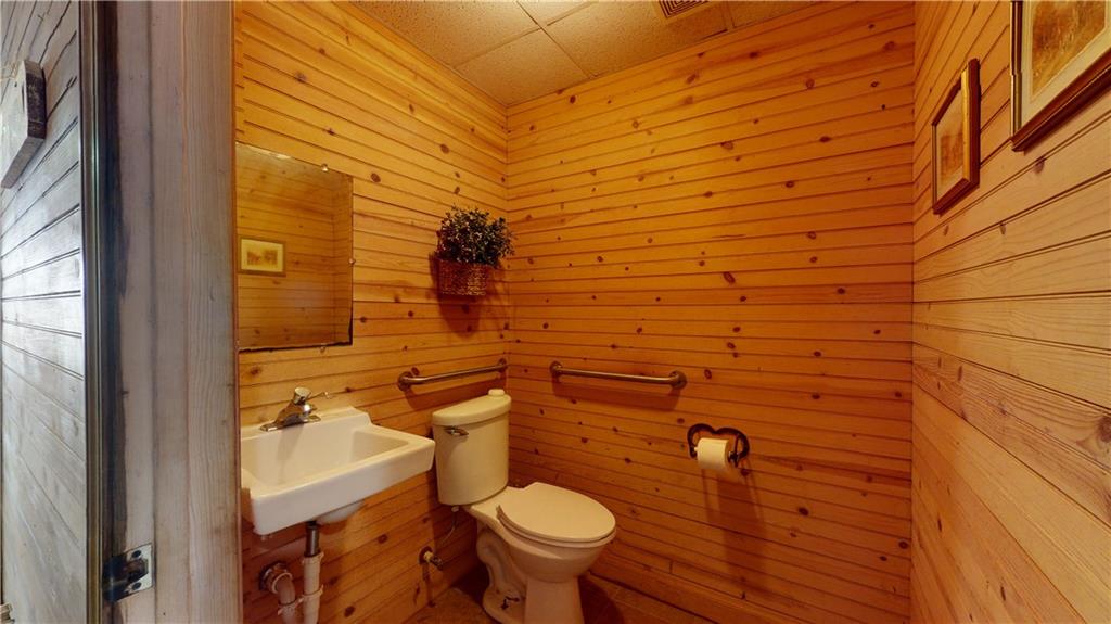 715 Melton Rd Property Photo 23