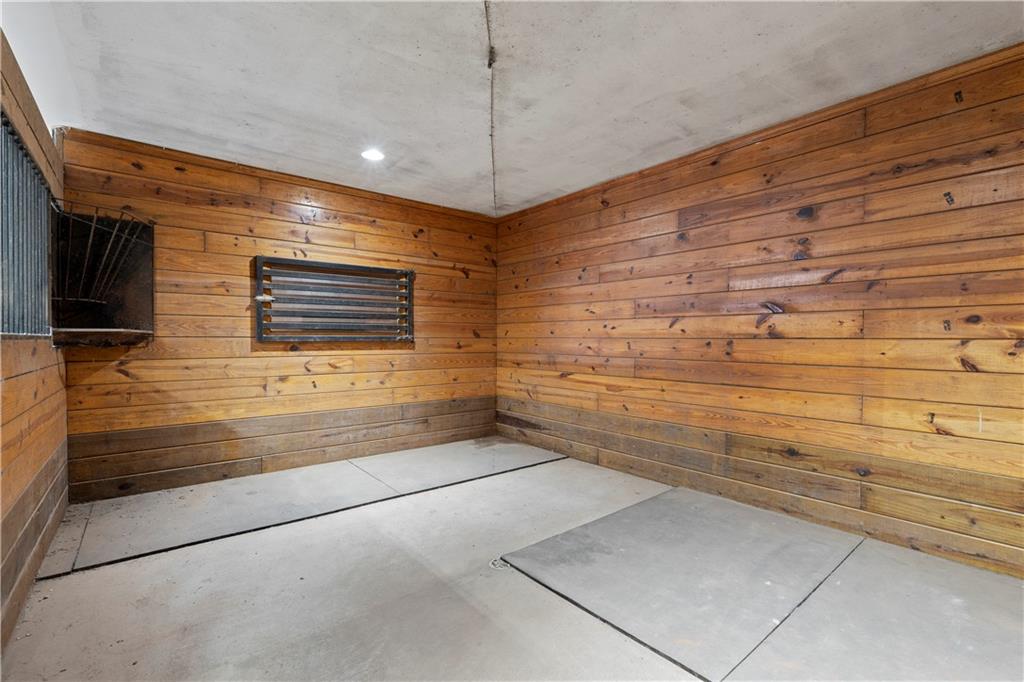 715 Melton Rd Property Photo 31