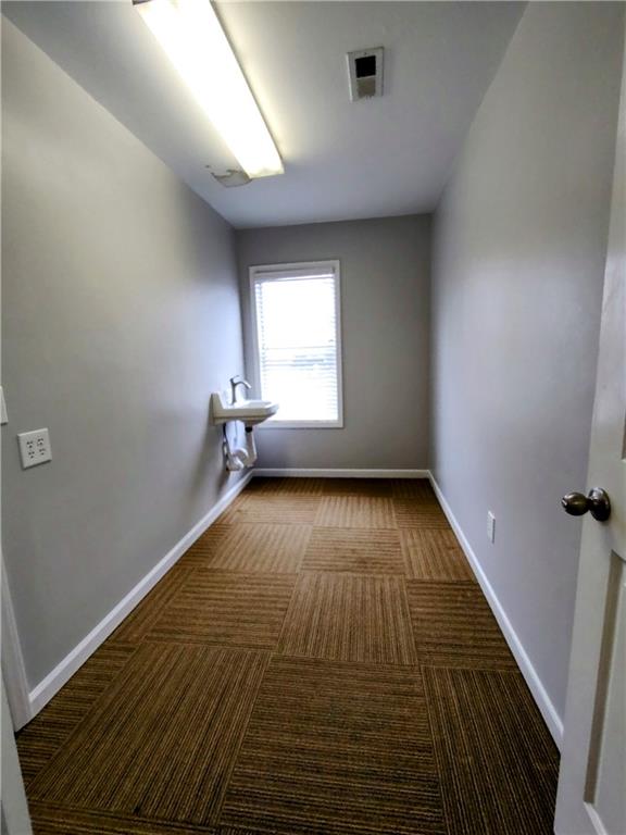 600 College Ave Property Photo 8