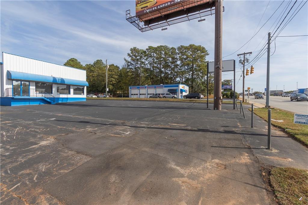 4026 Clemson Blvd Property Photo 11