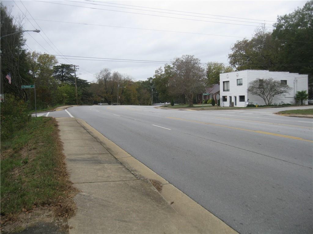 Undefined Property Photo 7