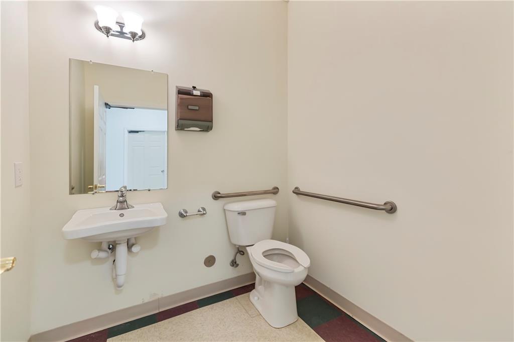 516 Pearman Dairy Rd Property Photo 21
