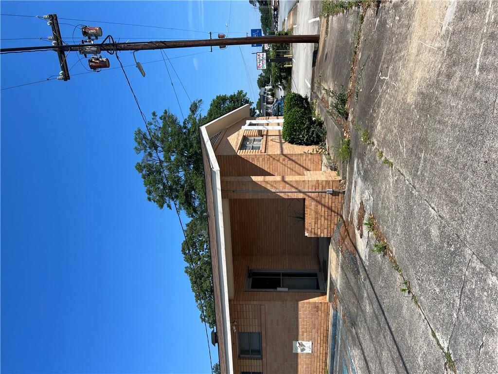 1107 N Fant St Property Photo 3