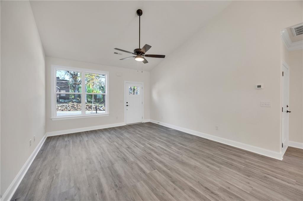 602 Caughlin Ave Property Photo 5