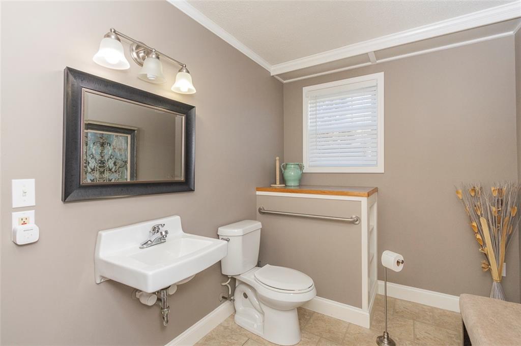 2711 N Main St Property Photo 34