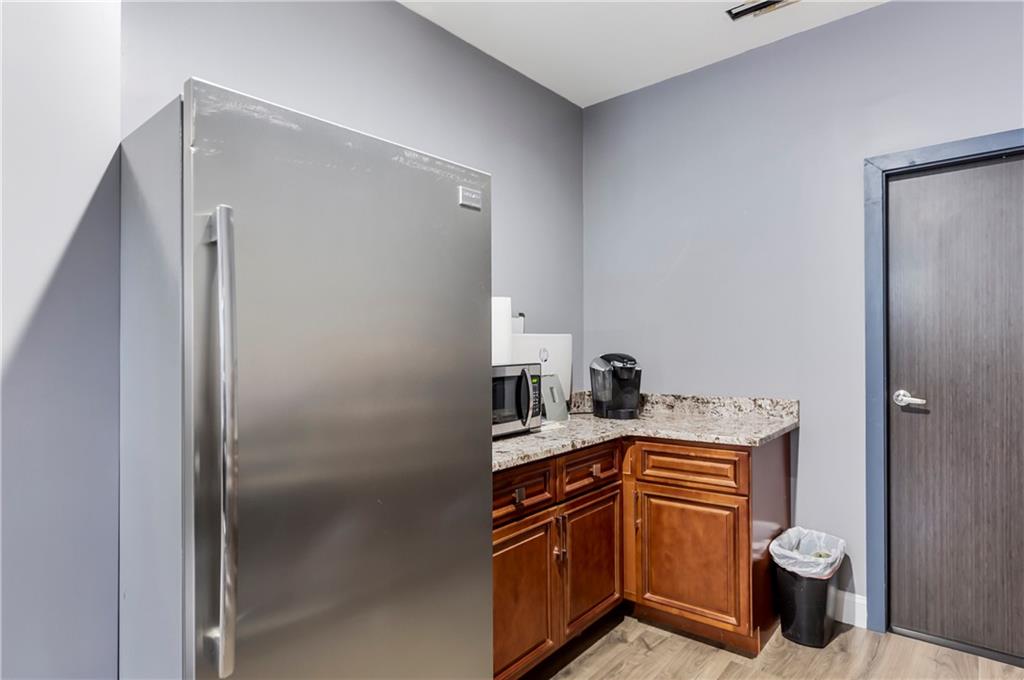 407 River Heights Cir Property Photo 17