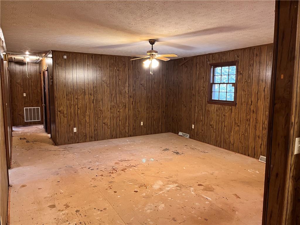 116 Drake Cir Property Photo 8