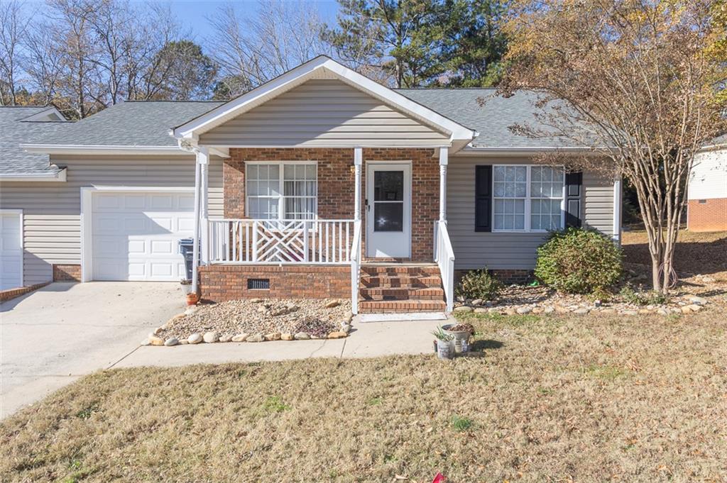 Ashton Place Real Estate Listings Main Image