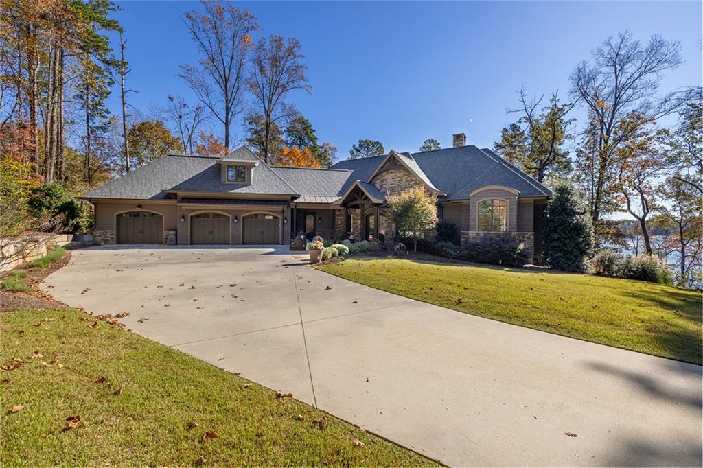 2052 Keowee School Rd Property Photo 1