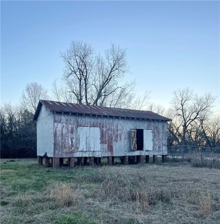 109 Gin House Rd Property Photo 4