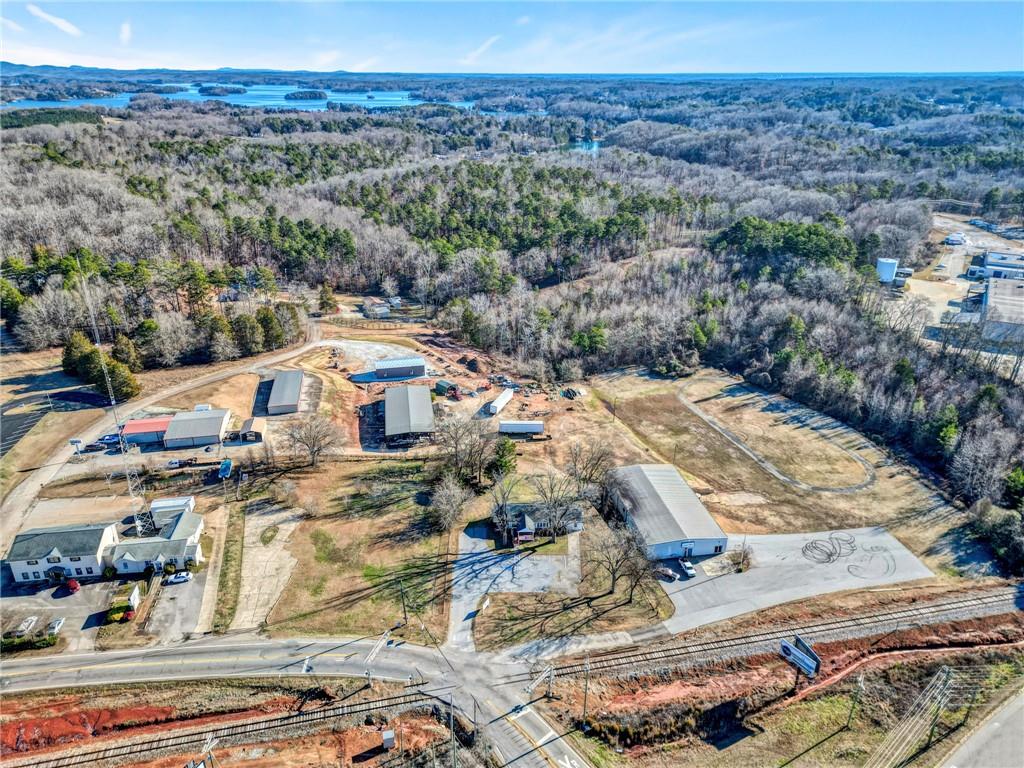 108 Keowee School Rd Property Photo 3
