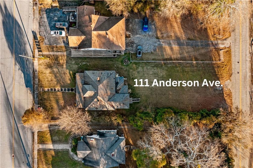 111 Anderson Ave Property Photo 2