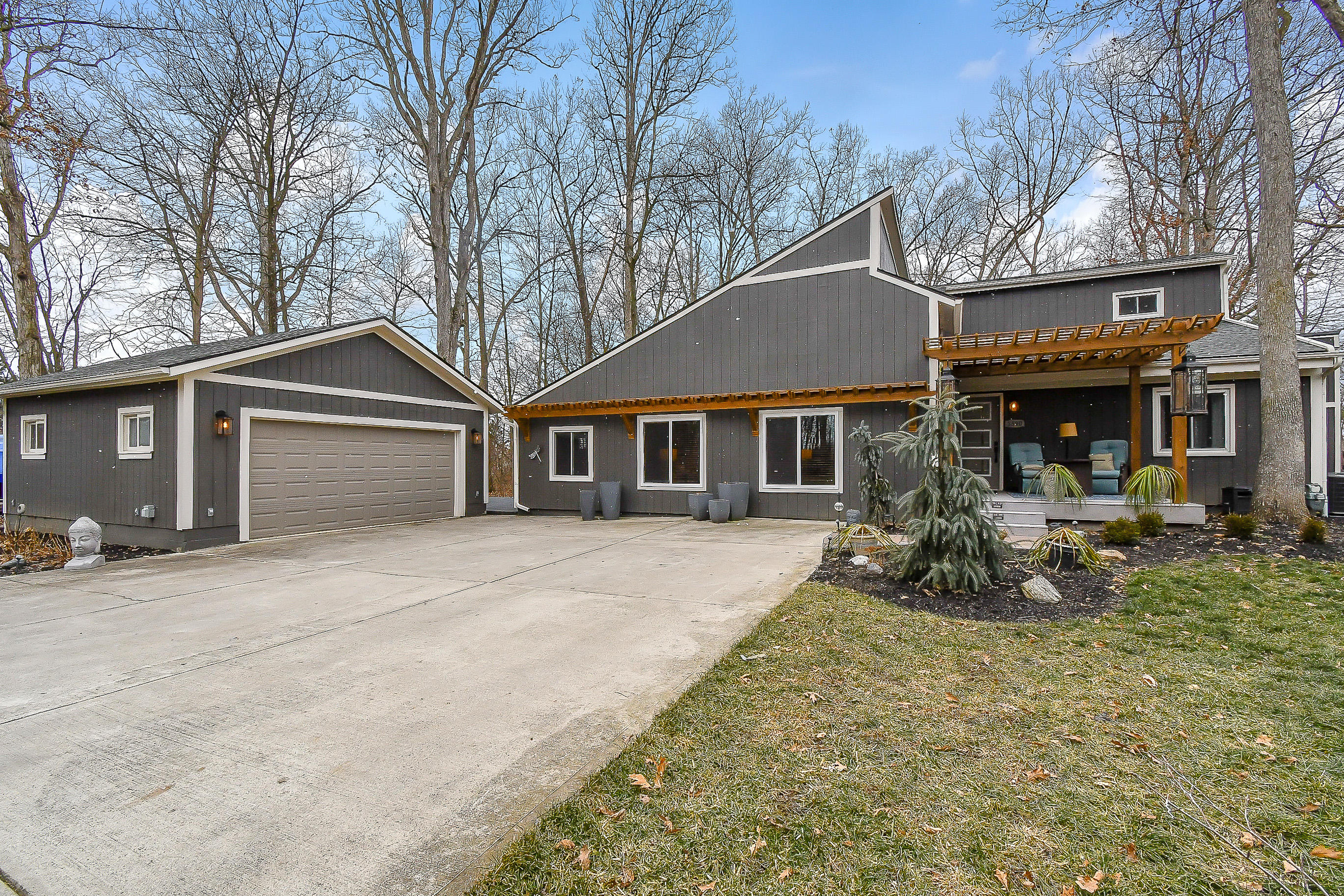 1590 Itawamba Property Photo 1