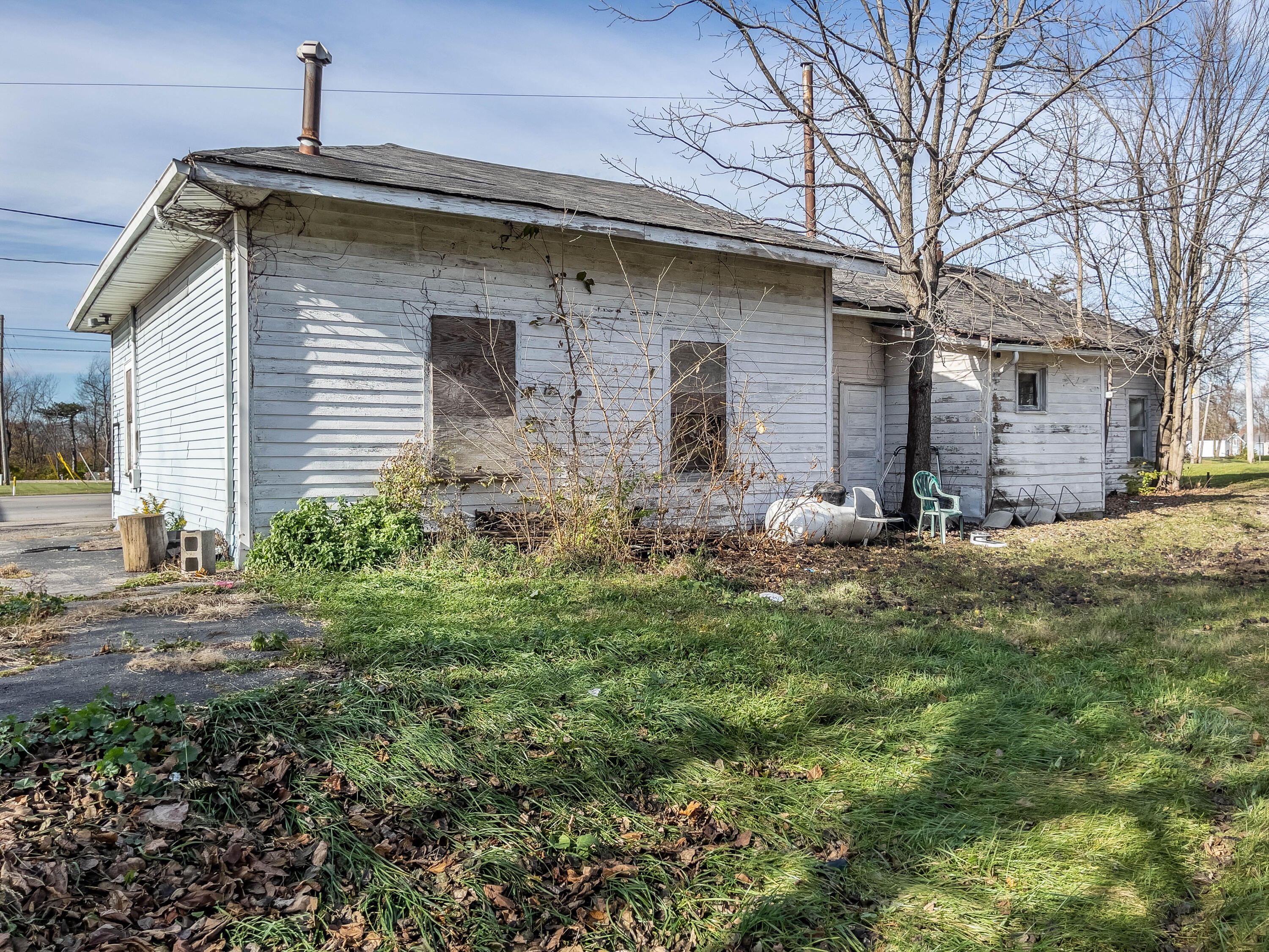 1071 S Main Street Property Photo 14