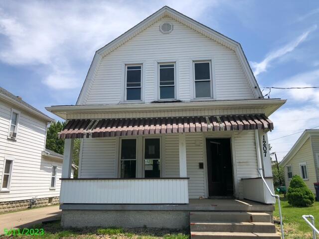 1207 S Roosevelt Avenue Property Photo 1
