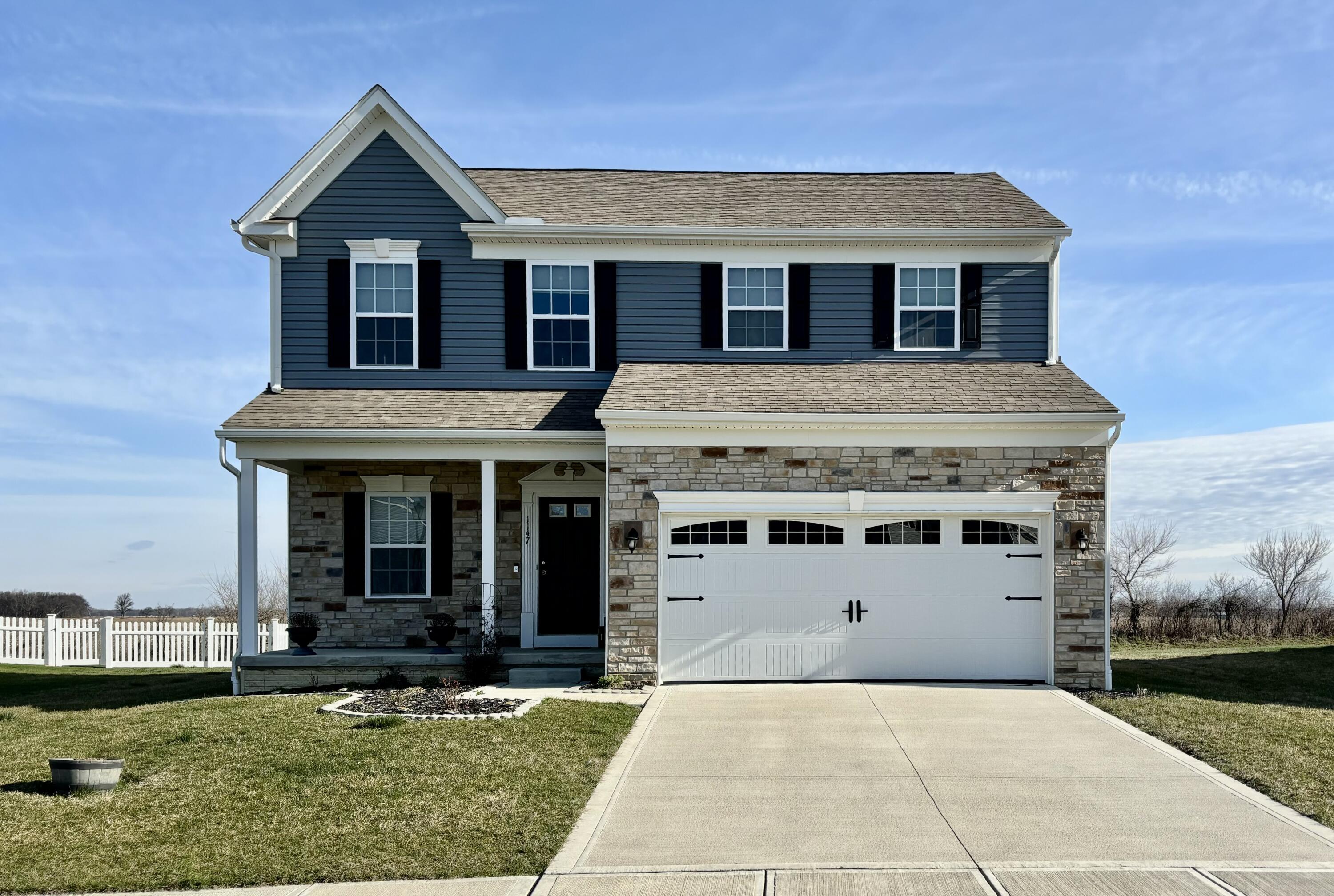 1147 Hampton Property Photo 1
