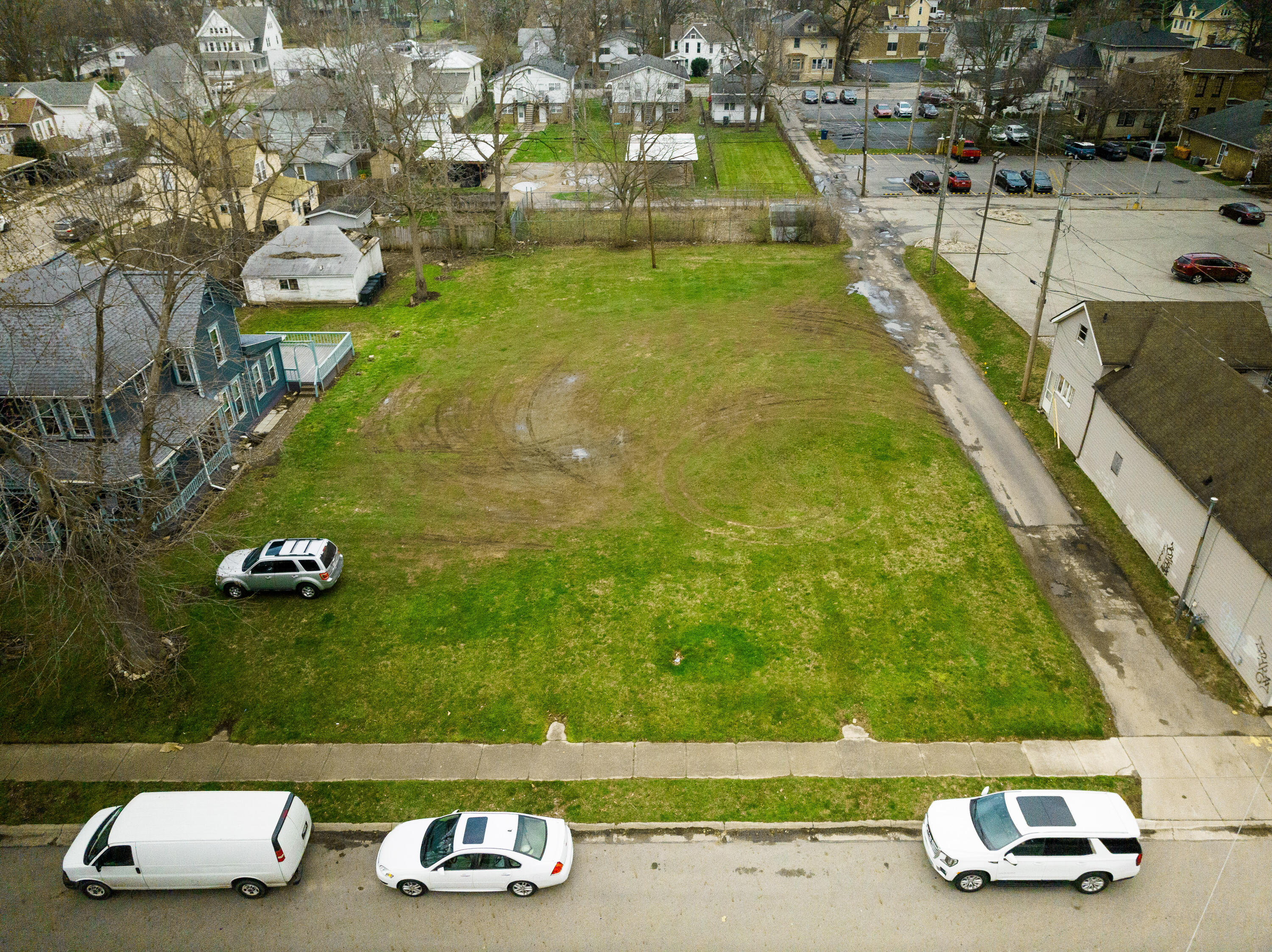 120 E Ward Street Property Photo 4
