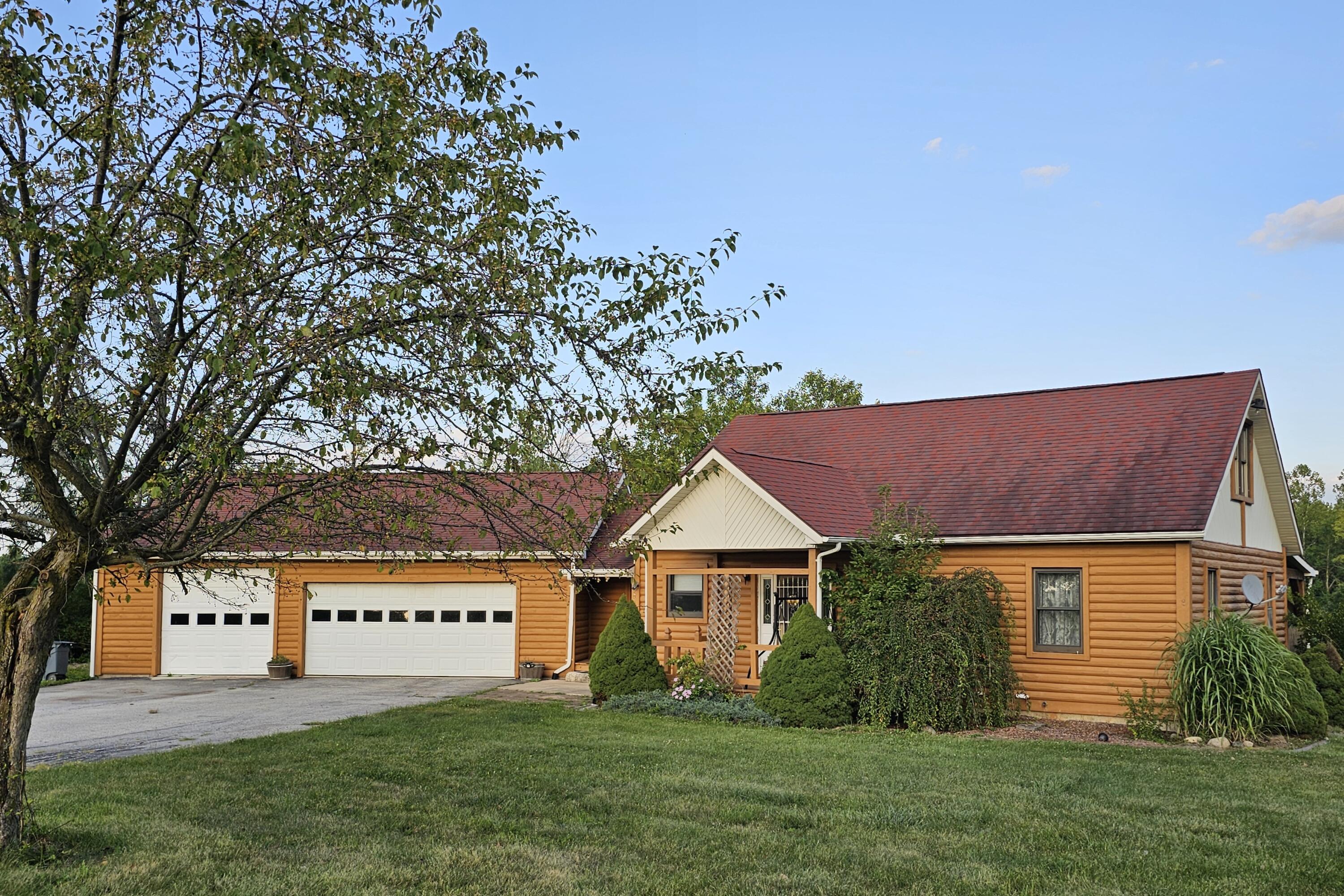 10571 Schenk Property Photo 1