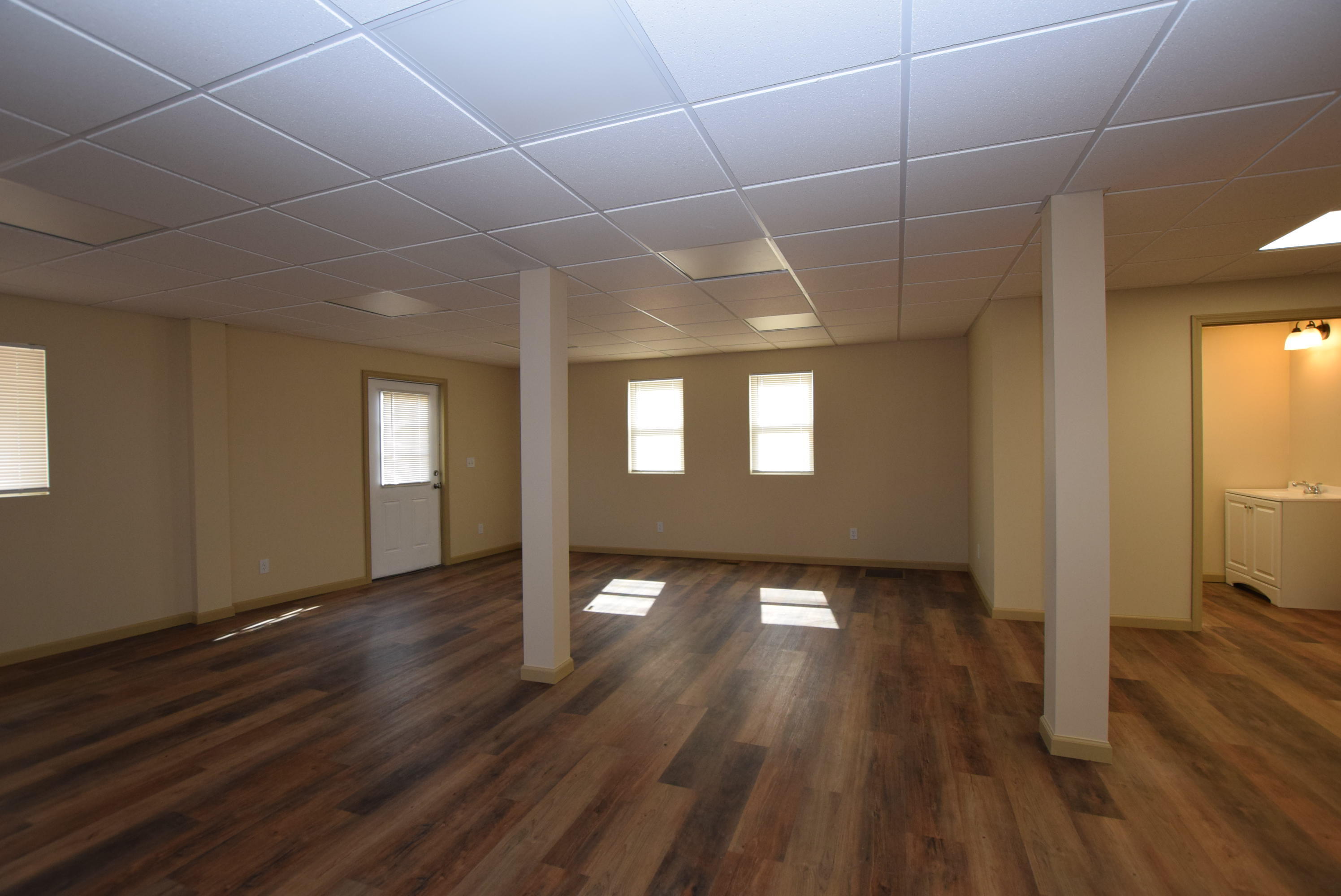 604 E Main Street Property Photo 4