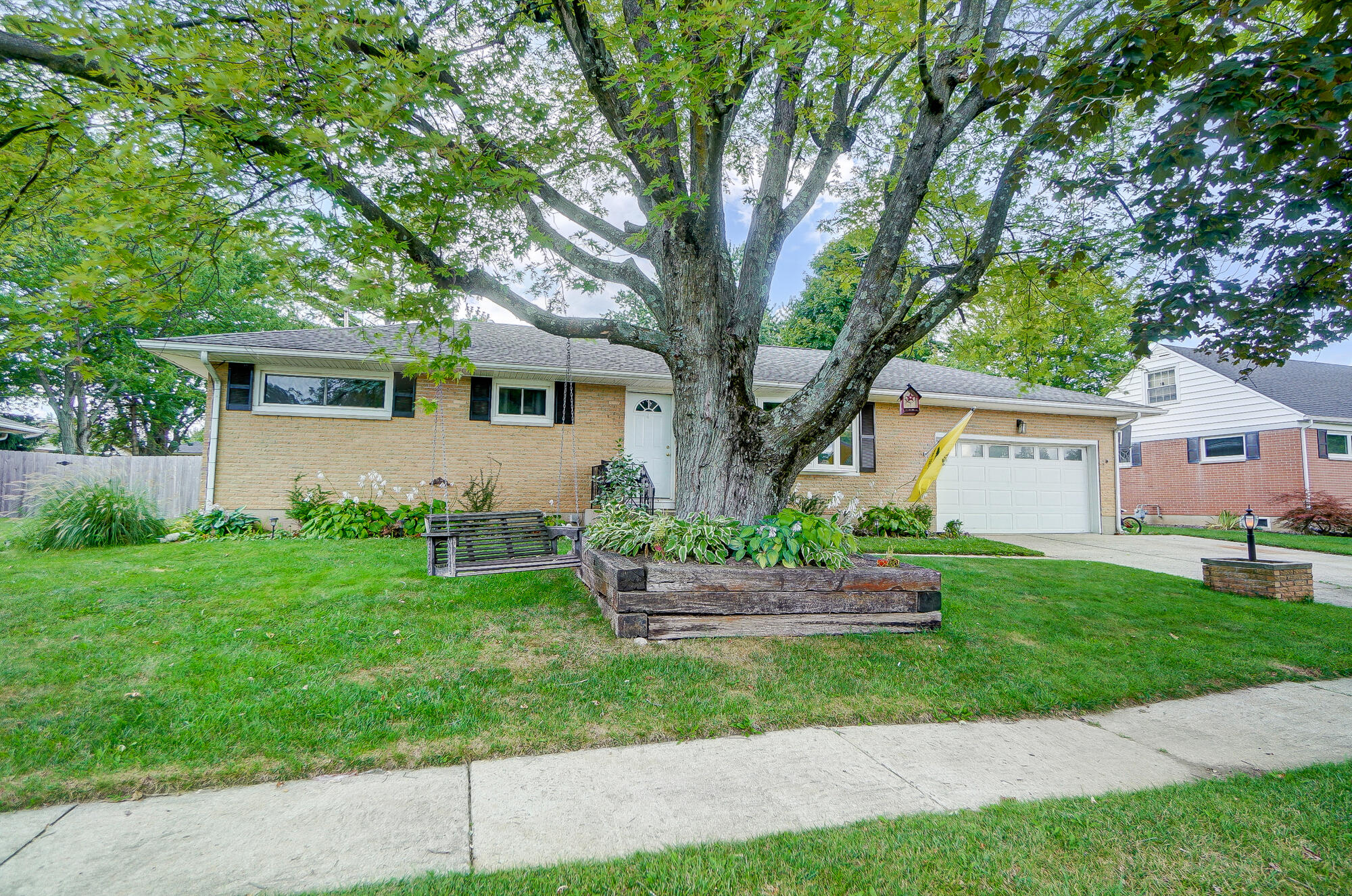 4343 Phoenix Property Photo 4