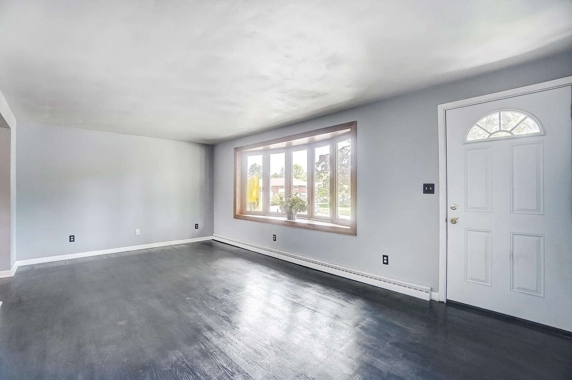 4343 Phoenix Property Photo 6